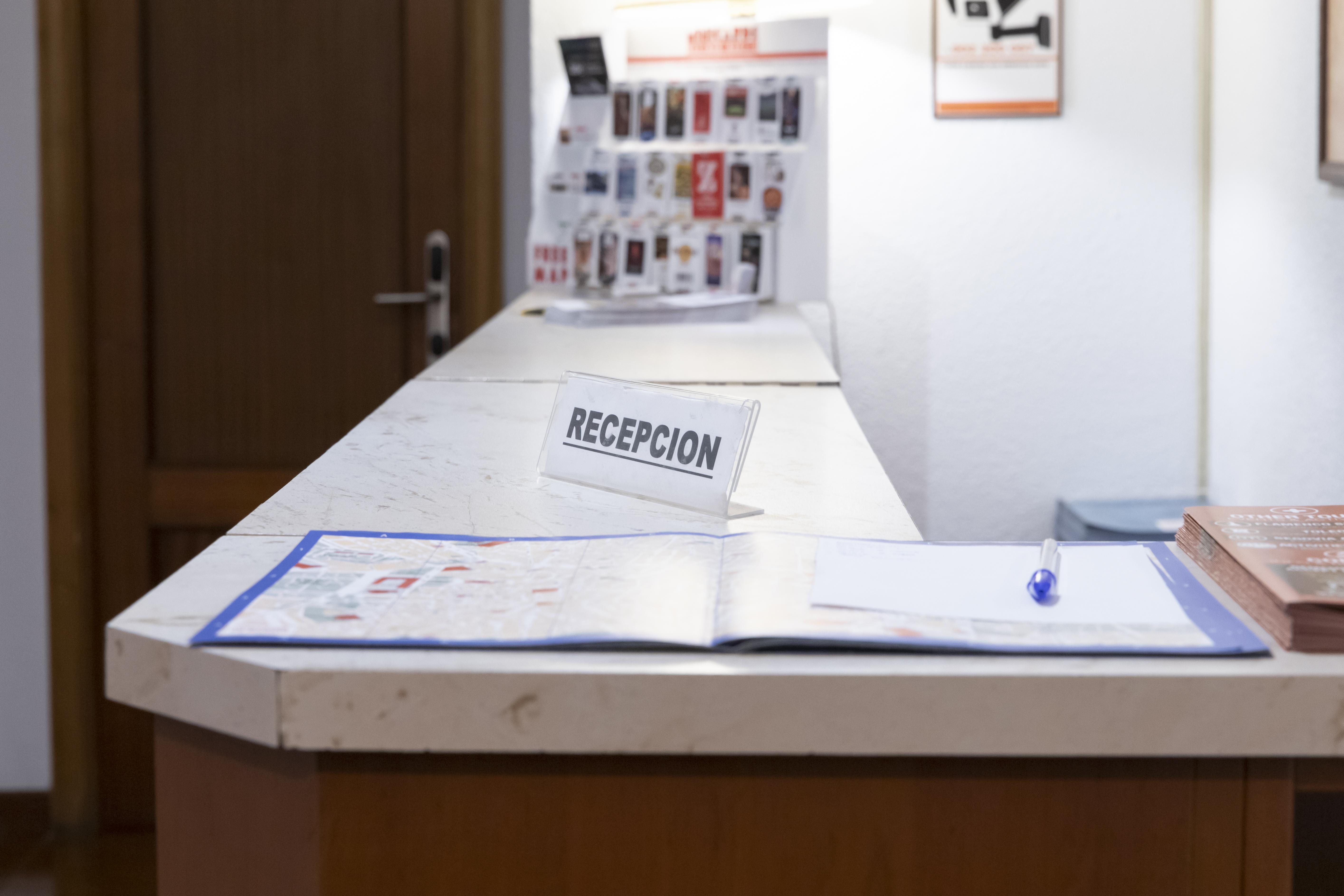 Hostal Tokio Madrid Bagian luar foto