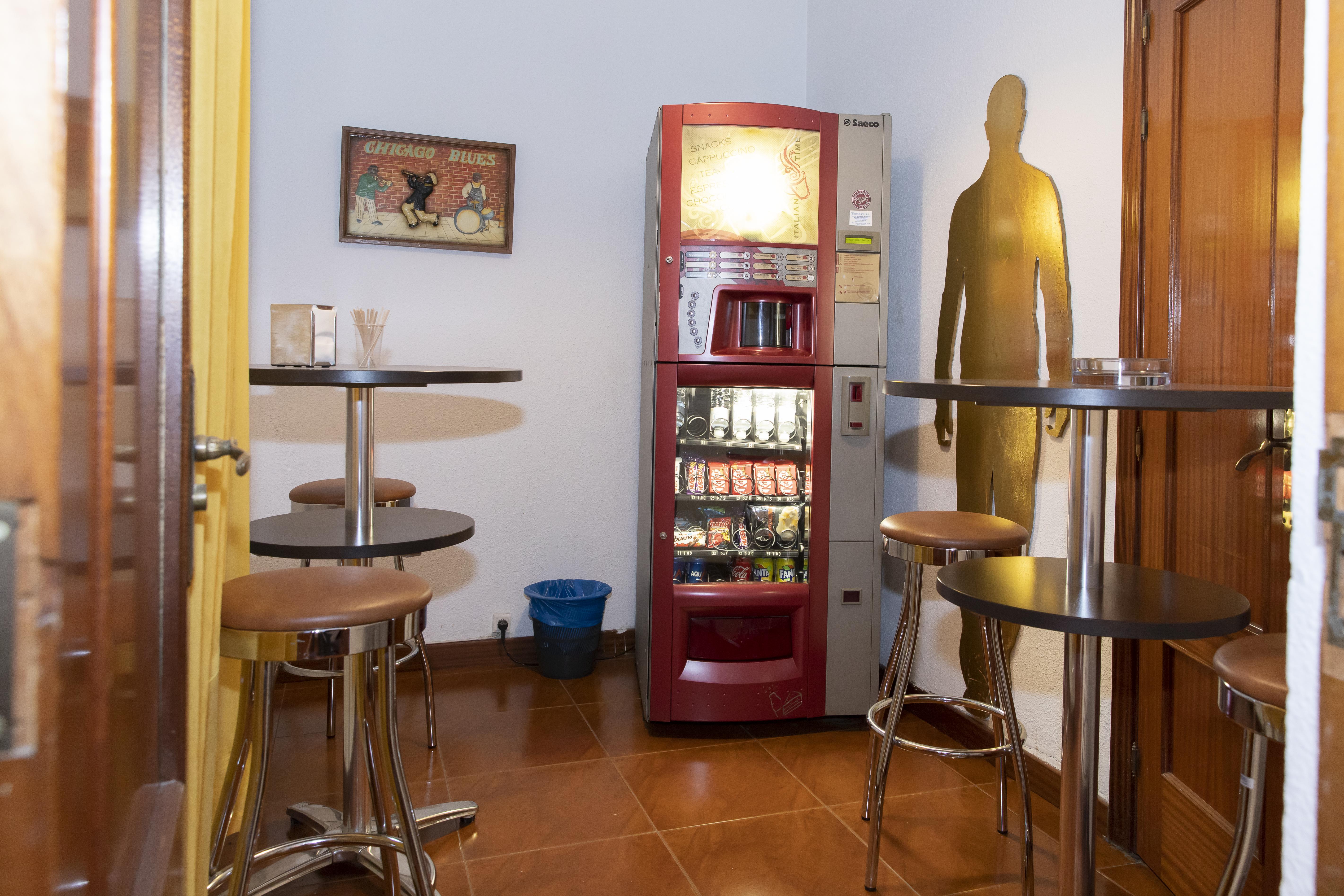 Hostal Tokio Madrid Bagian luar foto