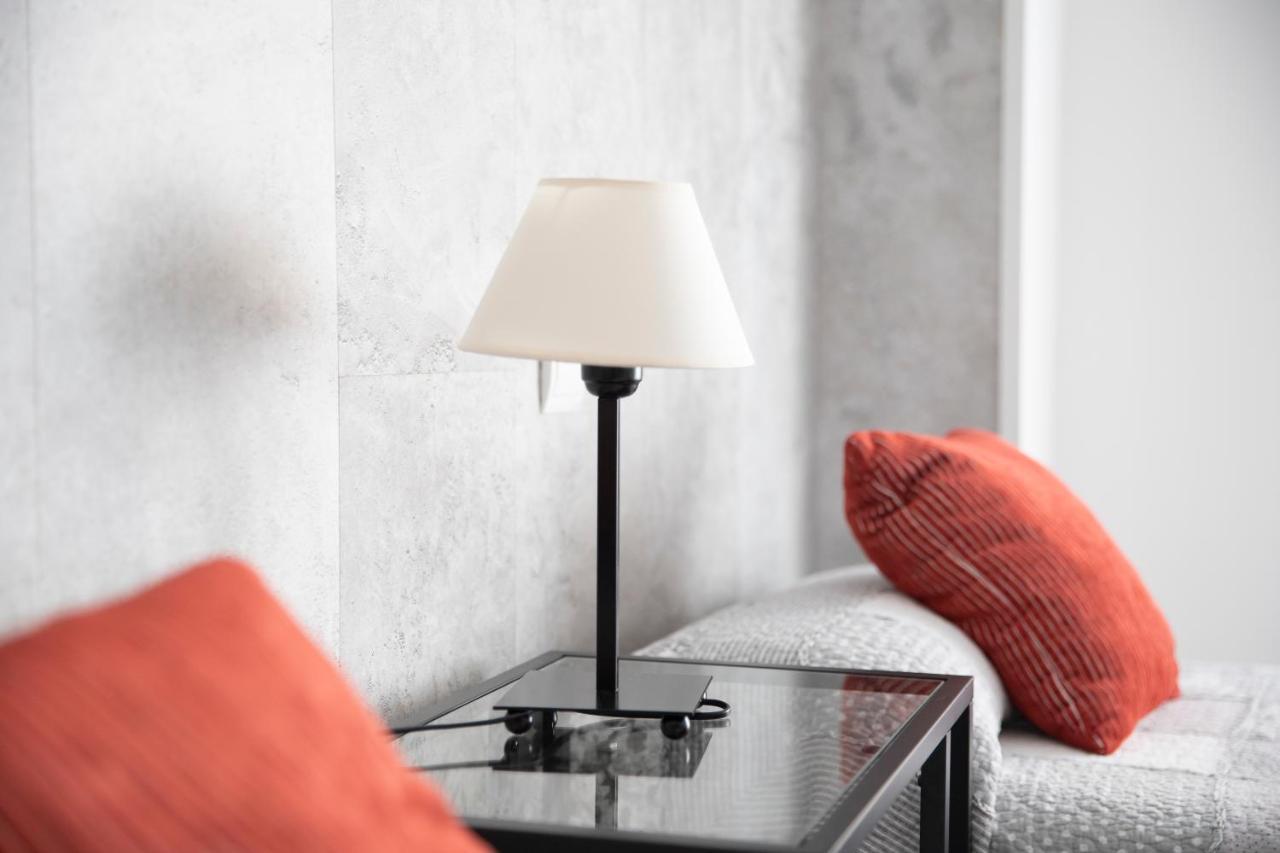 Hostal Tokio Madrid Bagian luar foto