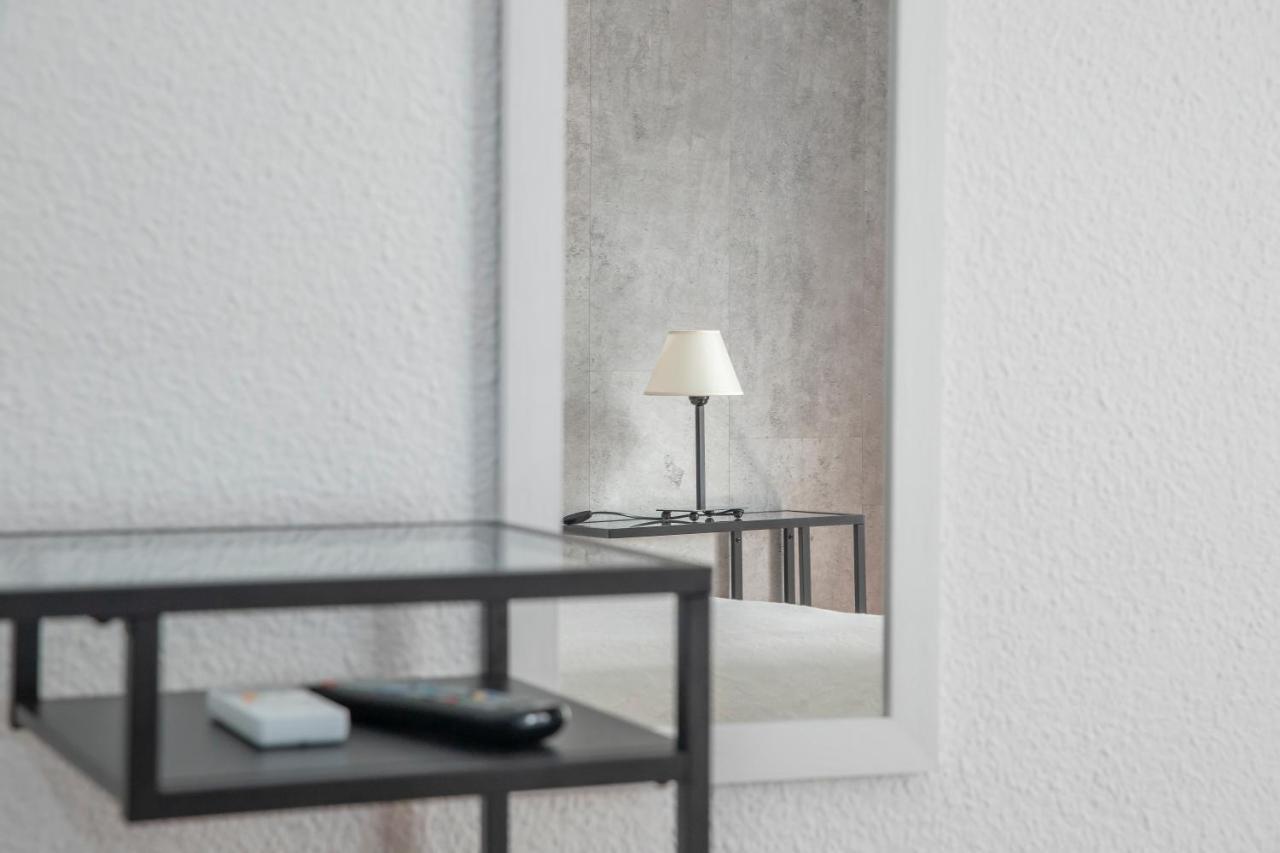 Hostal Tokio Madrid Bagian luar foto